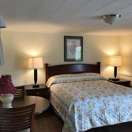 Royale Coach Motor Lodge Hampton Bagian luar foto