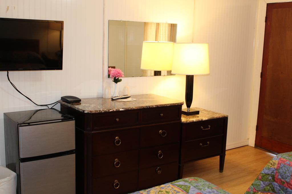 Royale Coach Motor Lodge Hampton Bagian luar foto